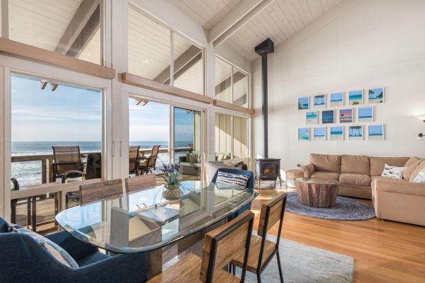open floor plan beach front rental at 789 Sand Dollar Beach